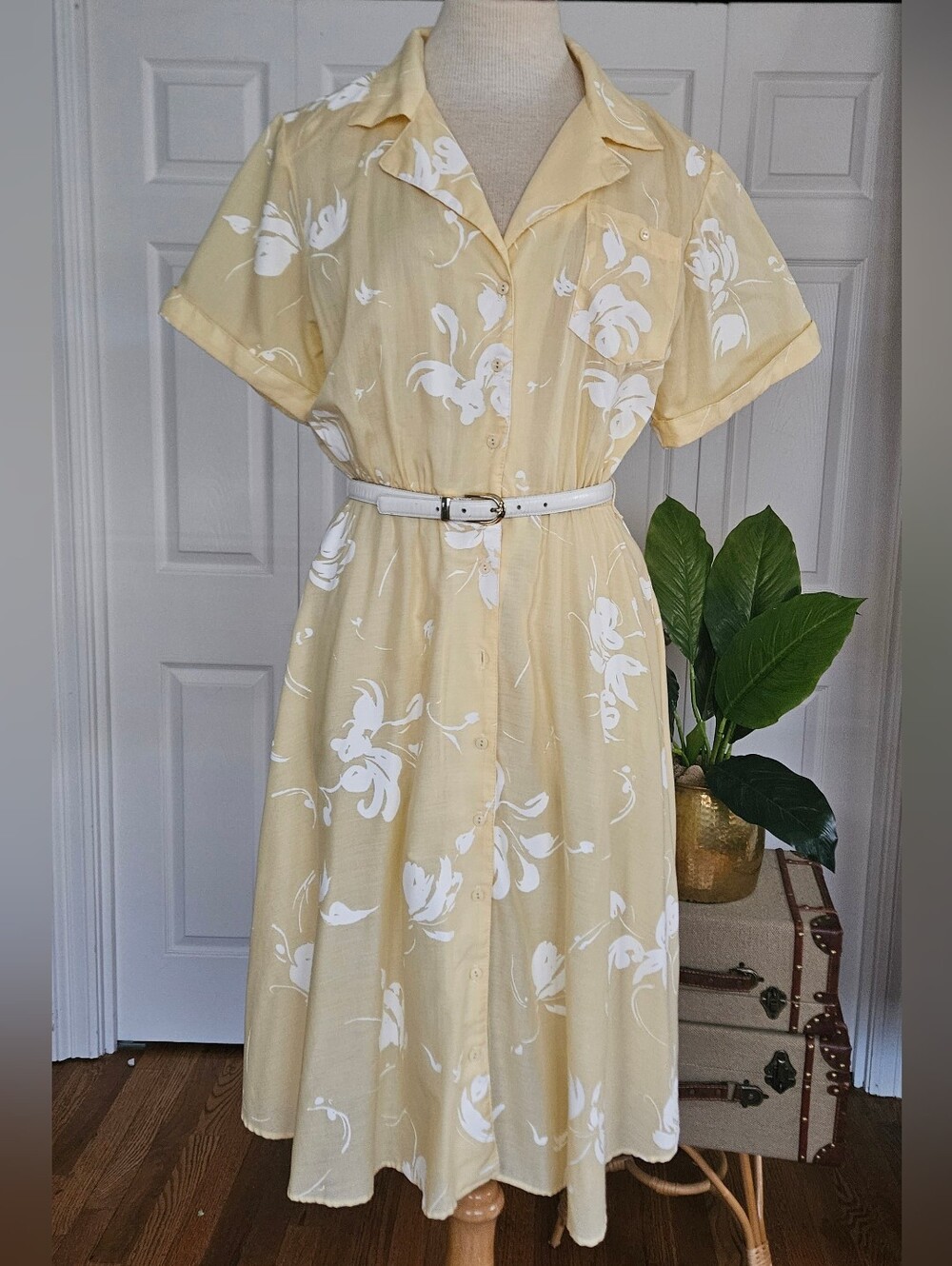 Vintage 80s Bobby's Girl Retro Chic Midi Shirtdress with Leather Belt Size 14